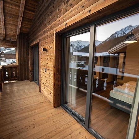 Apartment In Wald Im Pinzgau With A Carport Exterior photo